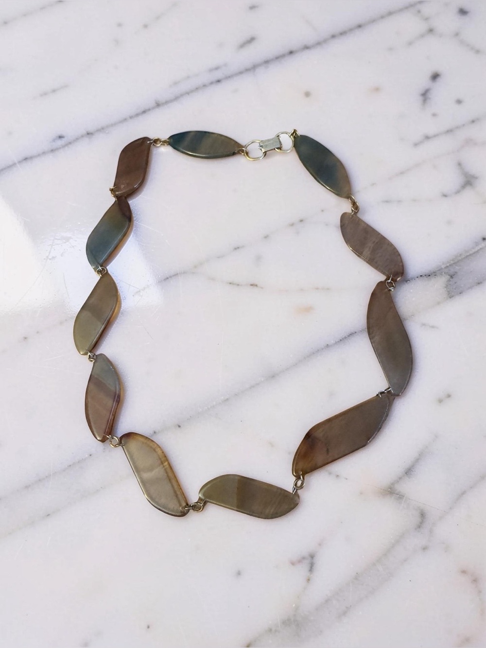 Signed Vintage Asymmetrical Agate Gemstone Necklace - Picture 3 of 5